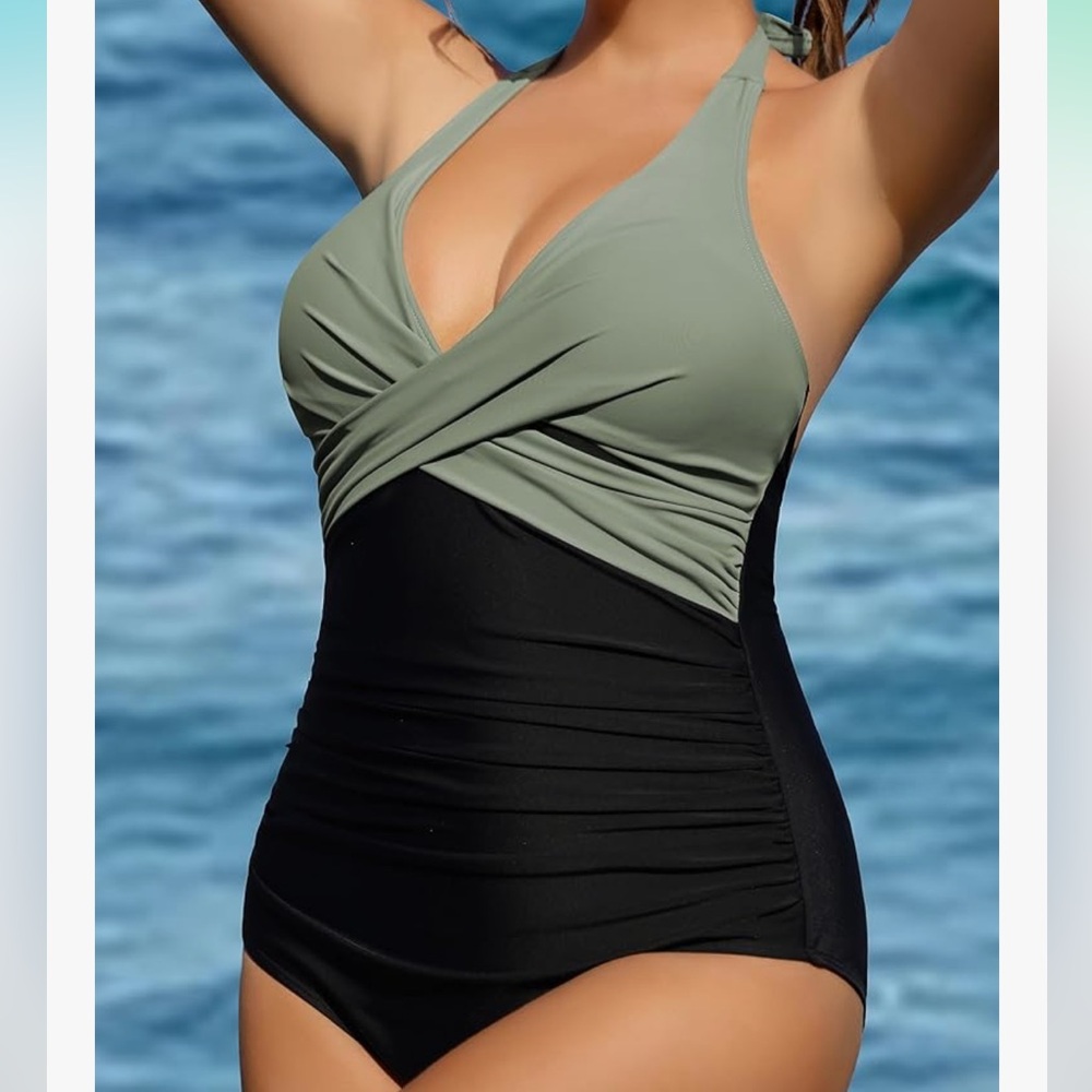 Cocopear NWT swimwear, size Large
